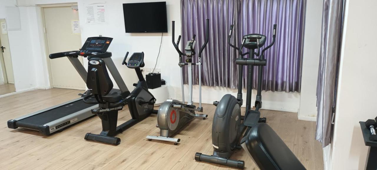 Beach Suite Israel- Private Jacuzzi Garden Suite & Gym, 3 Min Walk To Beach ביץ סוייט ישראל- ג'קוזי פרטי בגינה 3 דקות הליכה לים וחדר כושר Ashkelon Extérieur photo