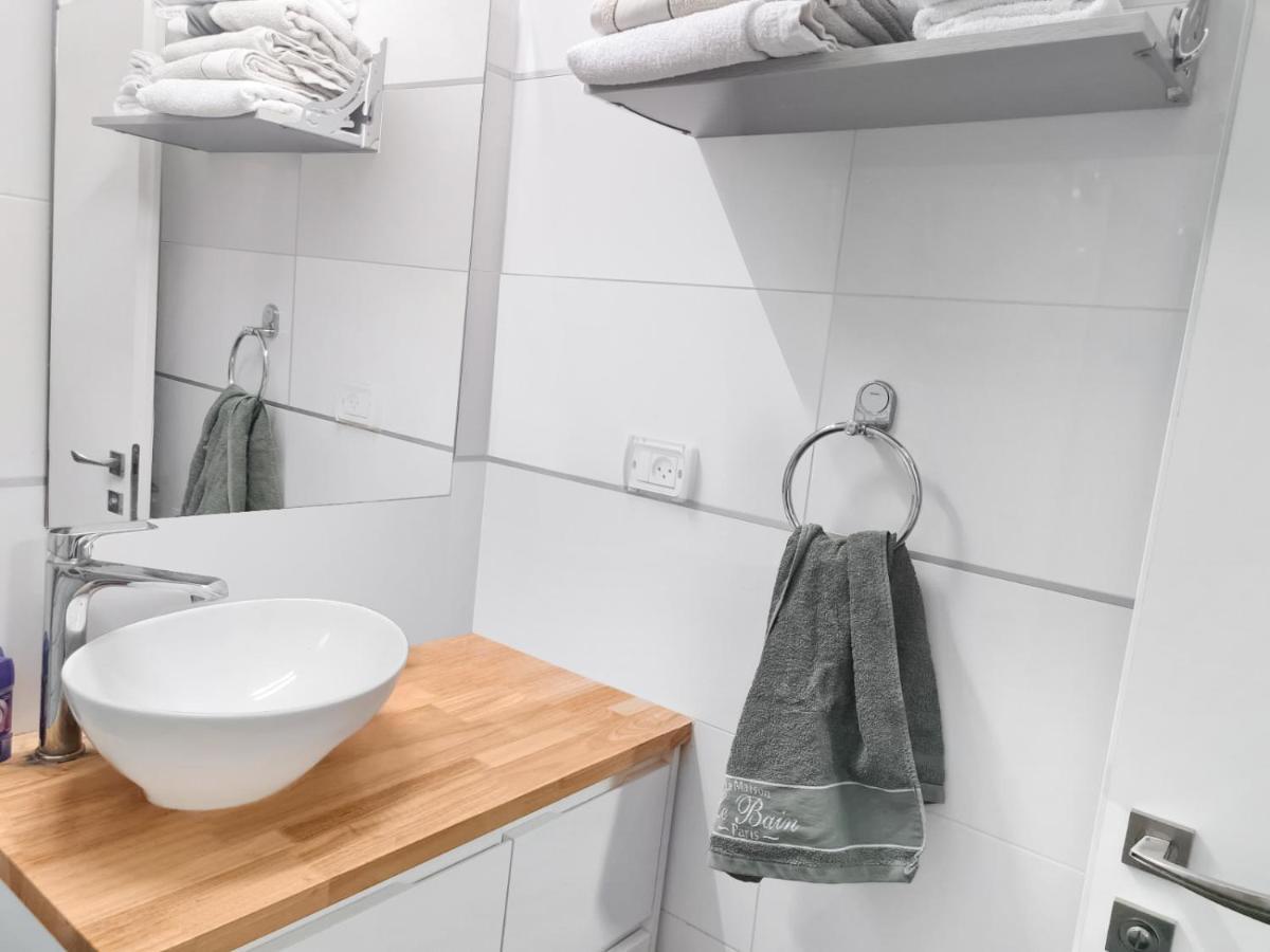 Beach Suite Israel- Private Jacuzzi Garden Suite & Gym, 3 Min Walk To Beach ביץ סוייט ישראל- ג'קוזי פרטי בגינה 3 דקות הליכה לים וחדר כושר Ashkelon Extérieur photo