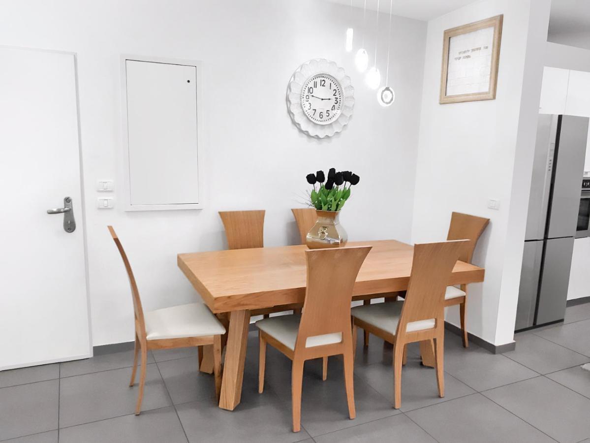 Beach Suite Israel- Private Jacuzzi Garden Suite & Gym, 3 Min Walk To Beach ביץ סוייט ישראל- ג'קוזי פרטי בגינה 3 דקות הליכה לים וחדר כושר Ashkelon Extérieur photo